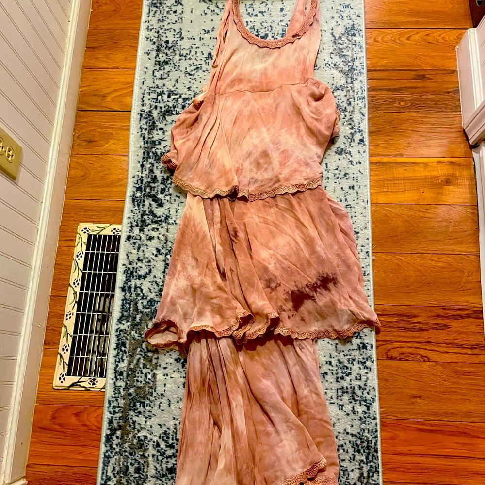 Stunning NWOT tiered princess gown from Fp